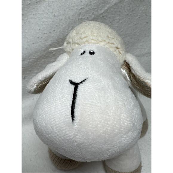Daisy Irish Soft Sheep with Shamrock Small Plush from Dublin Ireland - Picture 2 of 5